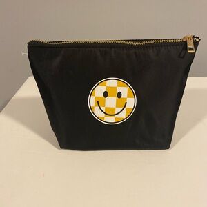 3/$15 Smiley Face Travel Bag